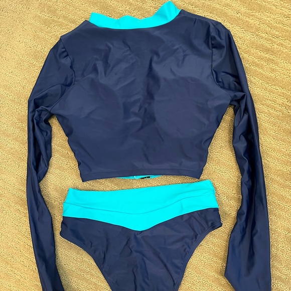 New Rashguard Set - Picture 4 of 14